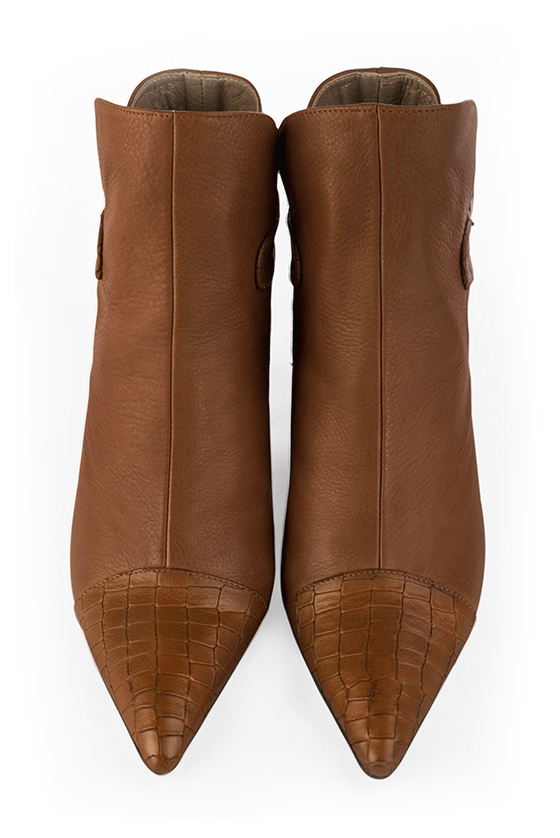 Caramel brown women's ankle boots with buckles at the back. Pointed toe. Medium comma heels. Top view - Florence KOOIJMAN